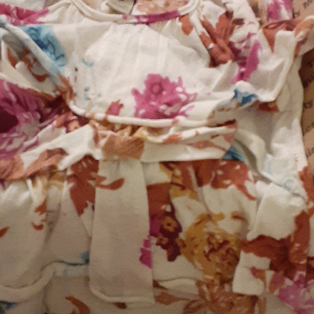 Love Change top size medium - Picture 3 of 4